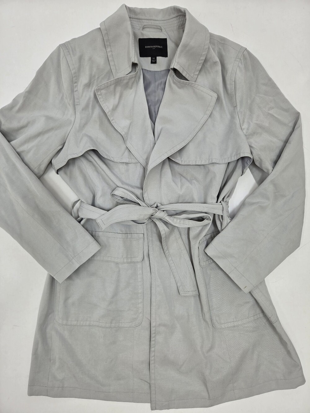 Banana Republic light grey belted trench coat size XL